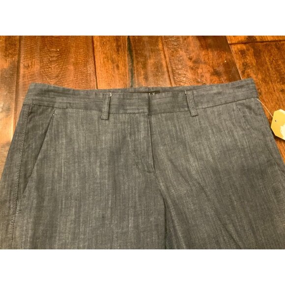 Theory Chambray Blue Lightweight Bermuda Shorts, Size 0 - Picture 2 of 6